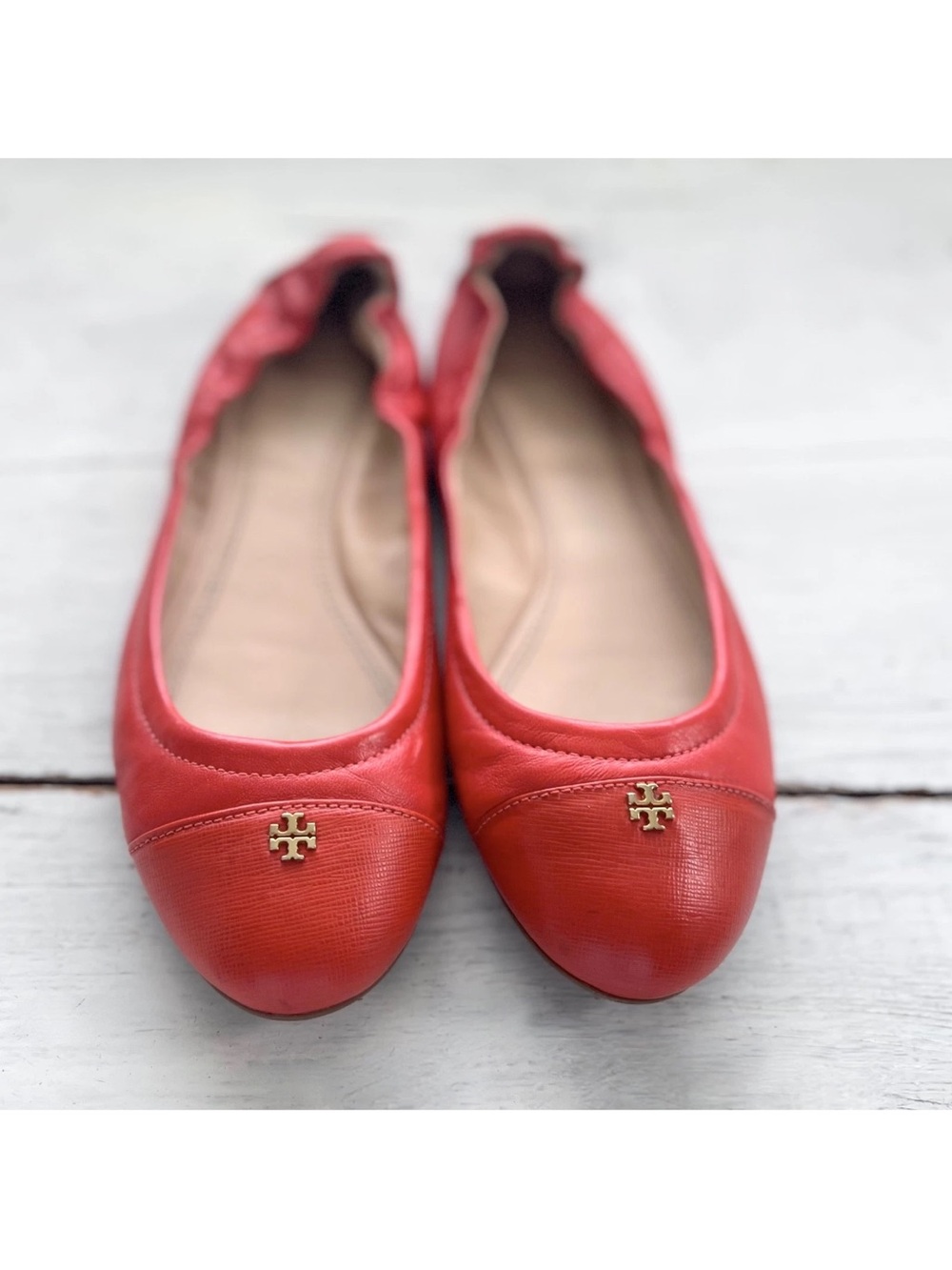 Tory Burch York Cap Toe Sz 7.5 M Leather Ballet Flats Poppy Red Orange Logo Gold - Picture 6 of 8